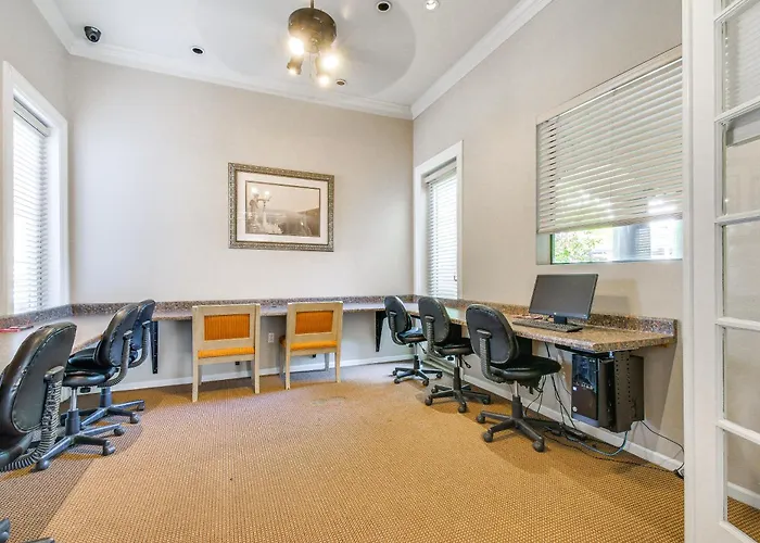 3 Mi To Tpc: Chic W/ Pool Access & Grills Holiday home