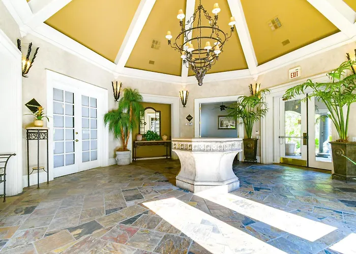 Holiday home 3 Mi To Tpc: Chic W/ Pool Access & Grills *