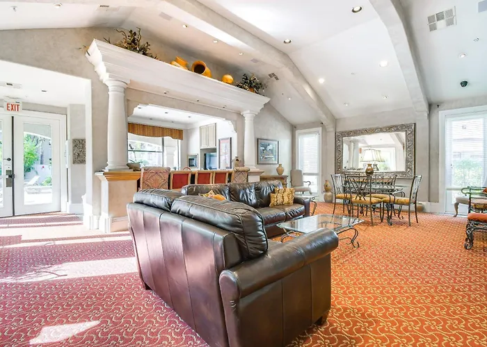 3 Mi To Tpc: Chic W/ Pool Access & Grills *
