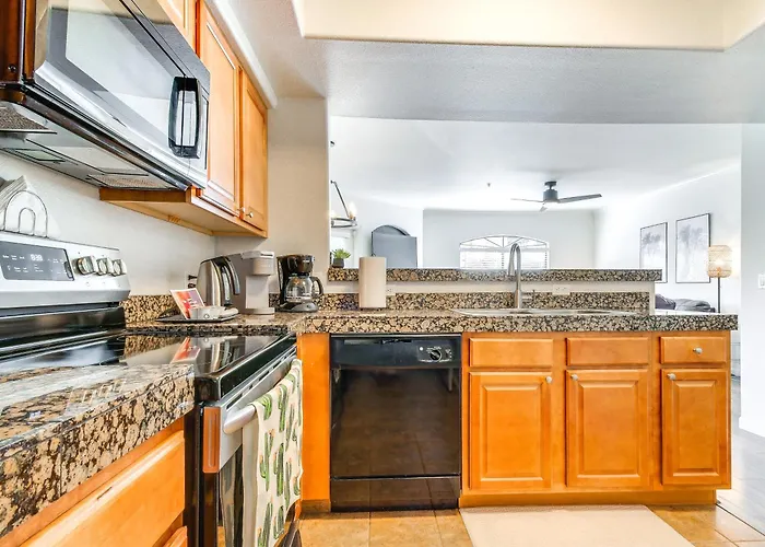 3 Mi To Tpc: Chic W/ Pool Access & Grills Holiday home