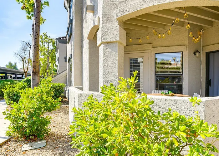 Holiday home 3 Mi To Tpc: Chic W/ Pool Access & Grills *